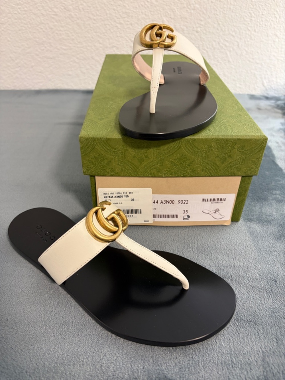 Brand New Women Gucci Double GG Marmont White Thong Sandals Sz 35 (US 5)